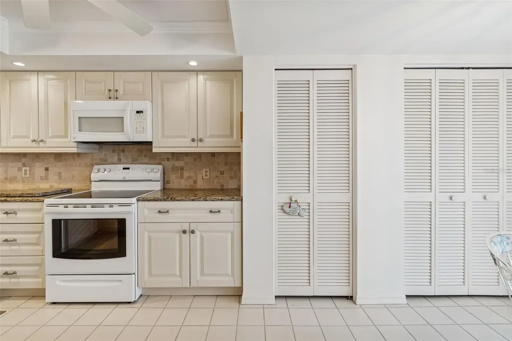 6707 Stone River Road Bradenton FL 34203
