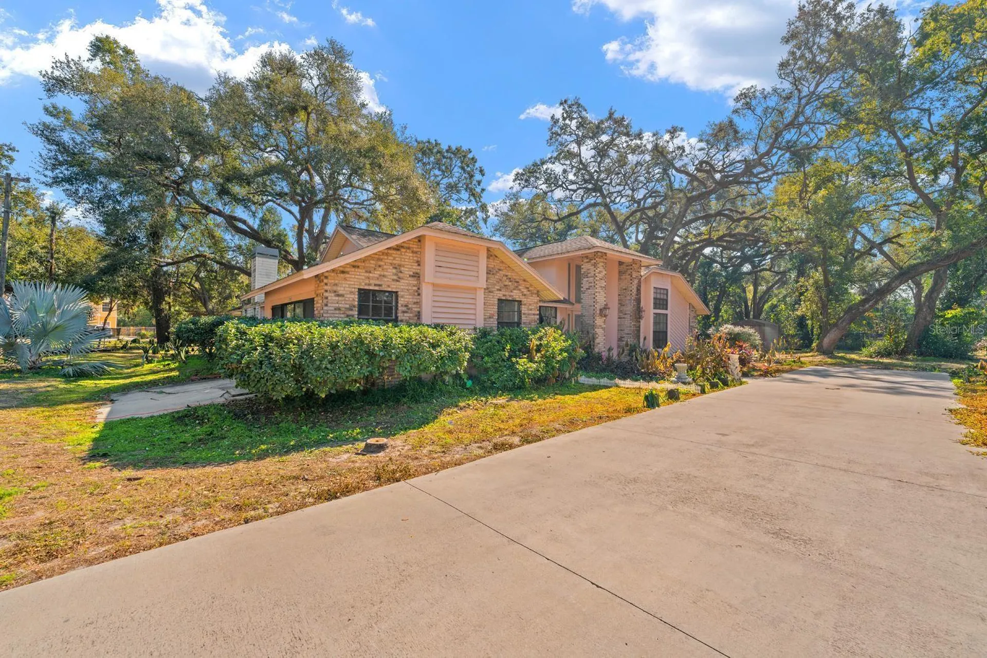 2501 E Diana Street Tampa FL 33610