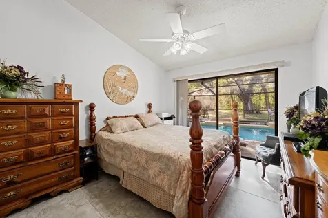 2501 E Diana Street Tampa FL 33610