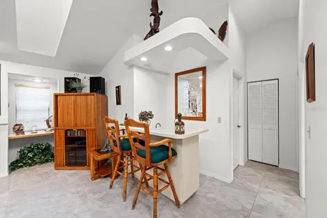 2501 E Diana Street Tampa FL 33610