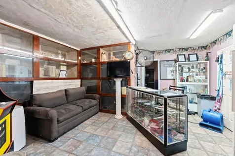 2501 E Diana Street Tampa FL 33610