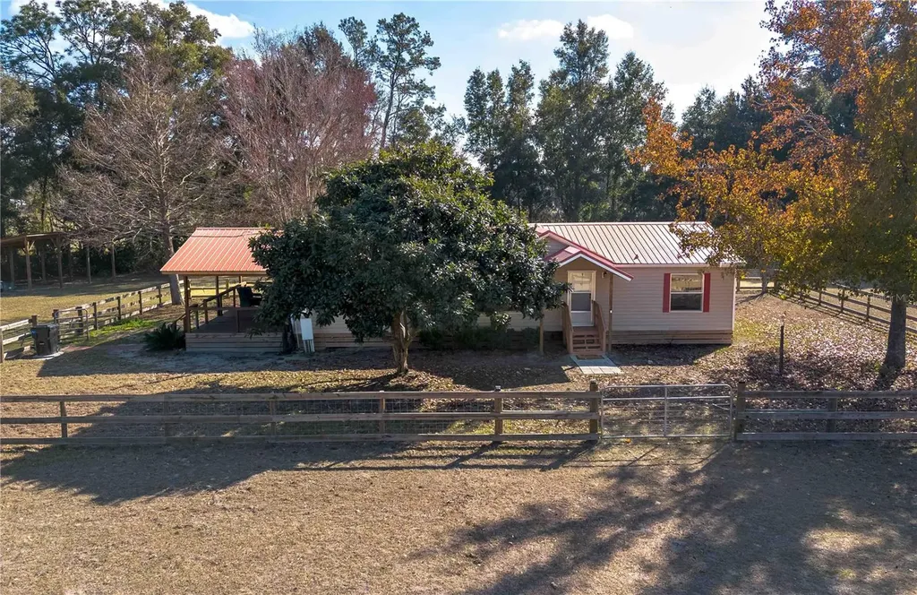 26707 NW 84th Place High Springs FL 32643