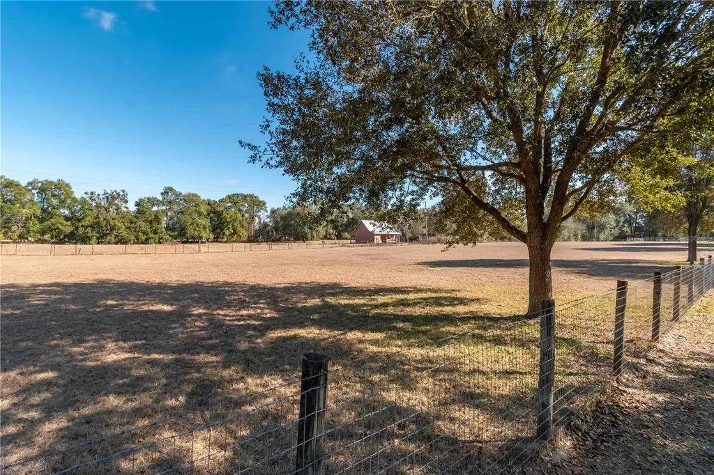 26707 NW 84th Place High Springs FL 32643