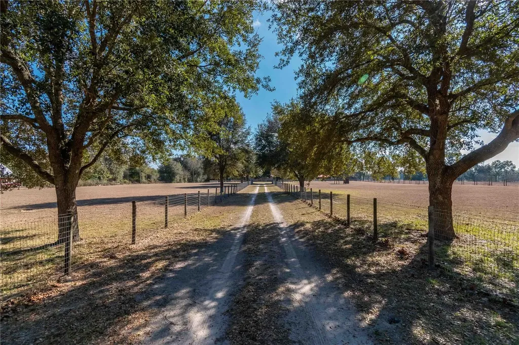 26707 NW 84th Place High Springs FL 32643