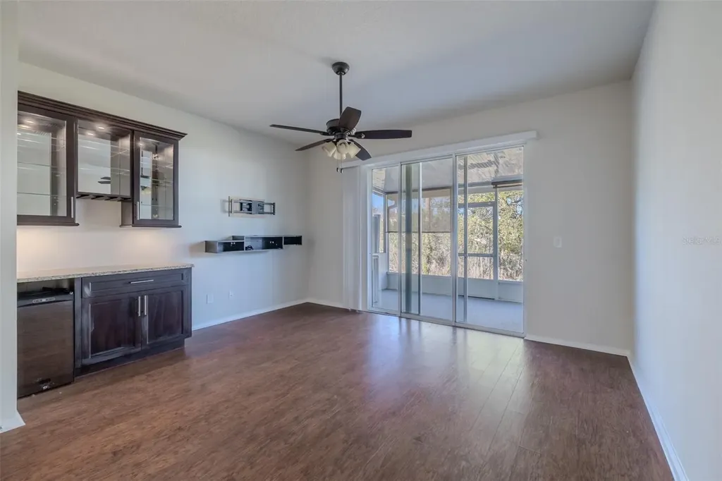 4734 White Sanderling Ct Court Tampa FL 33619