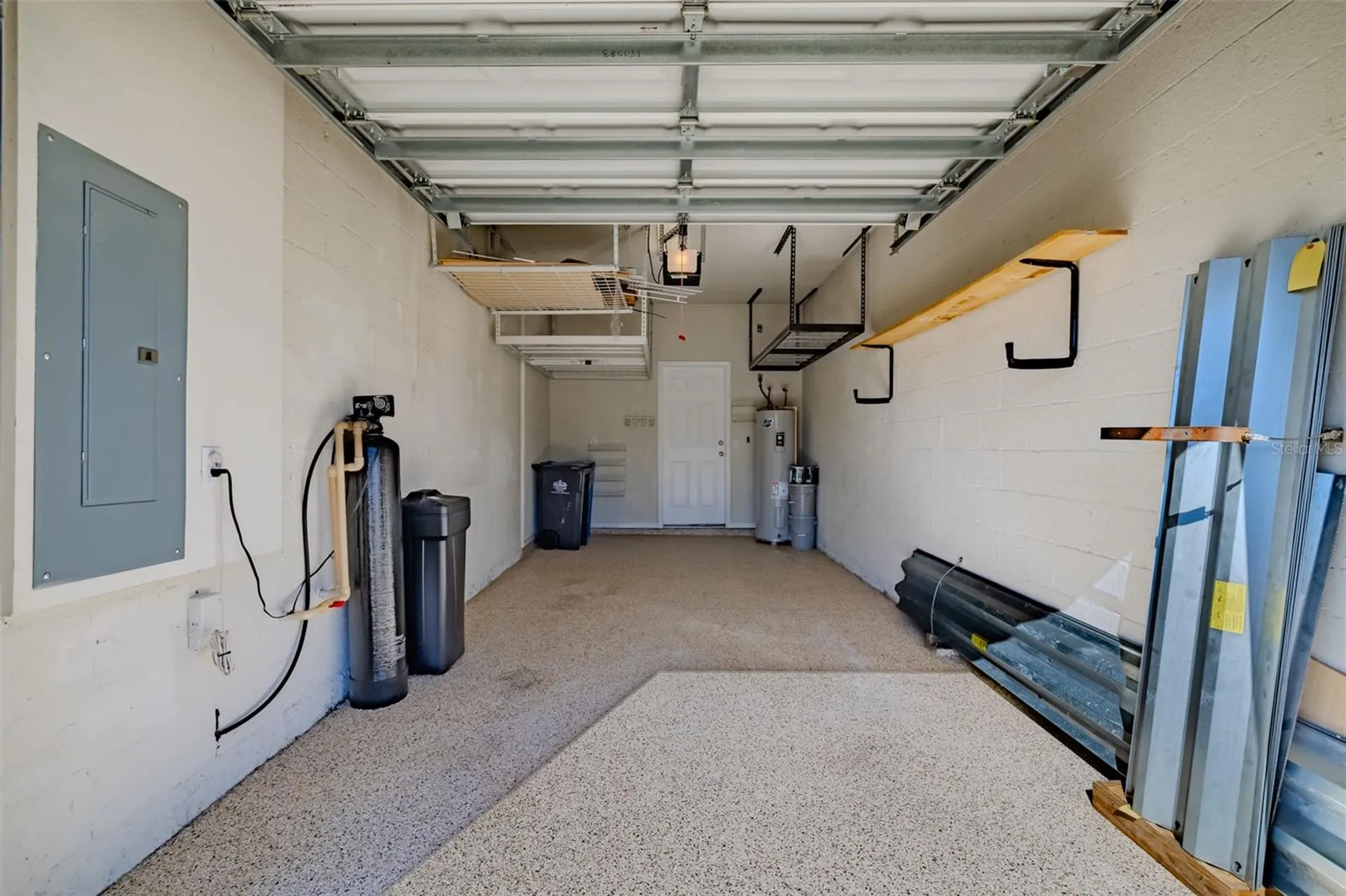 4734 White Sanderling Ct Court Tampa FL 33619