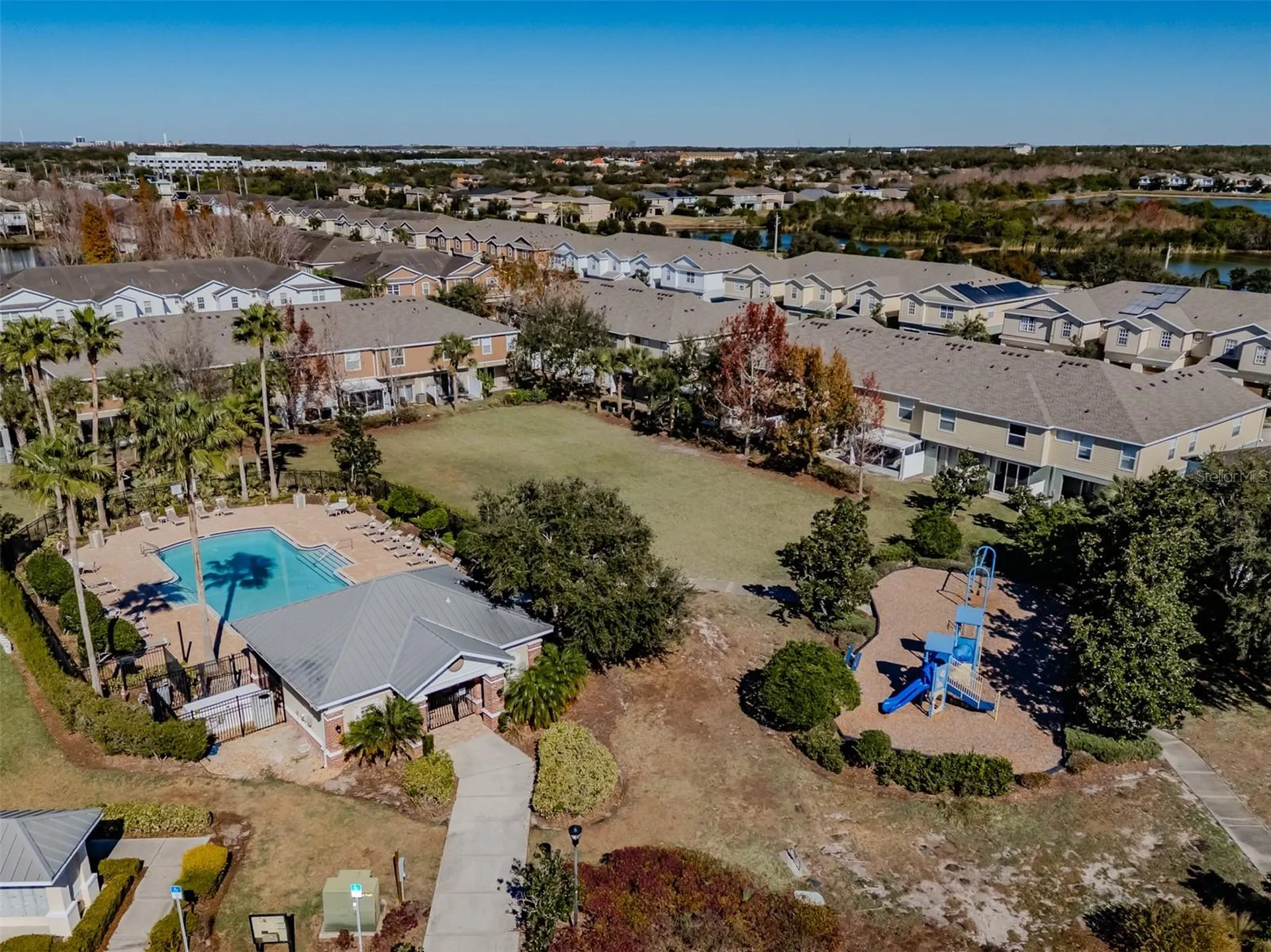 4734 White Sanderling Ct Court Tampa FL 33619