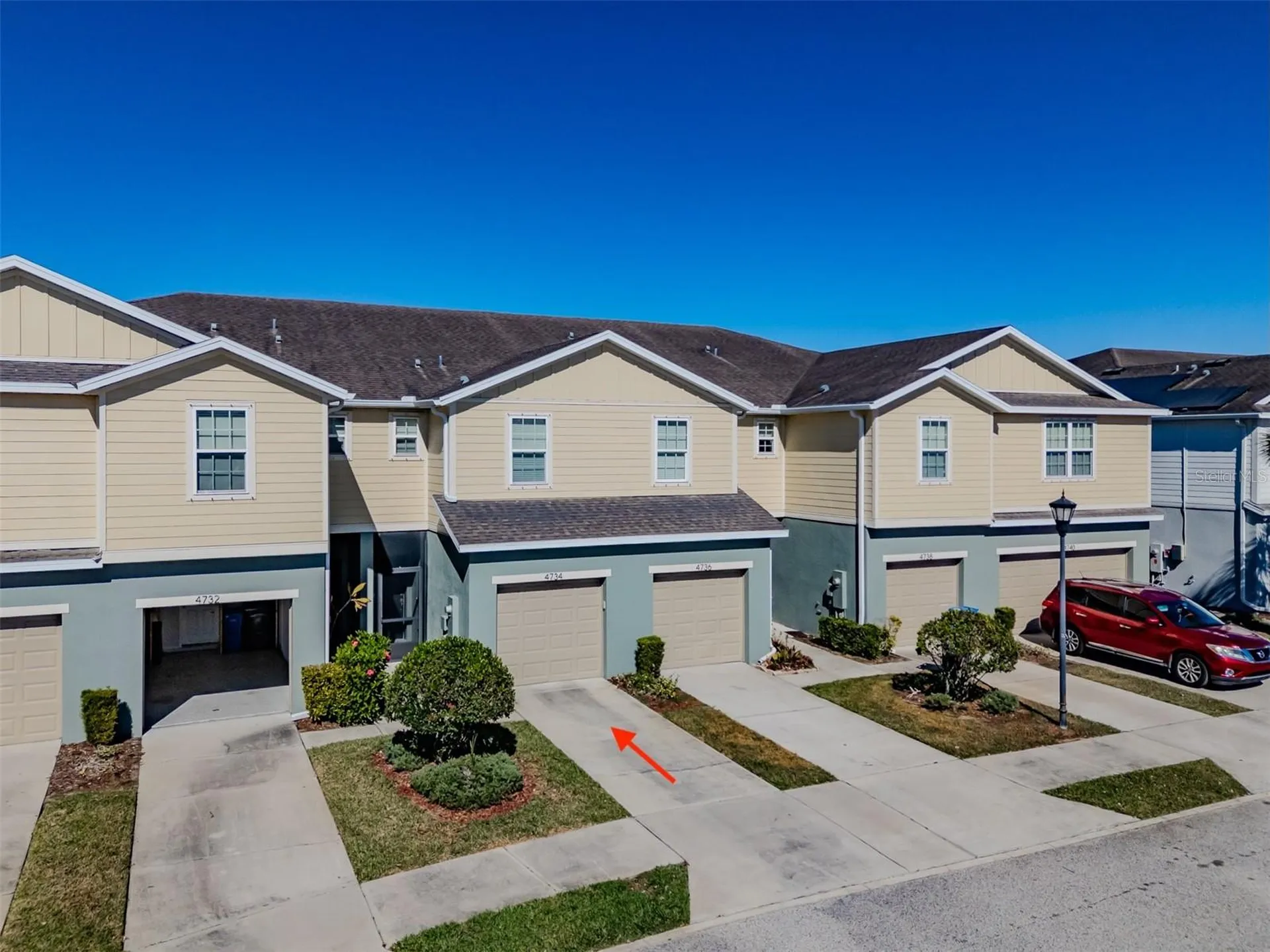 4734 White Sanderling Ct Court Tampa FL 33619