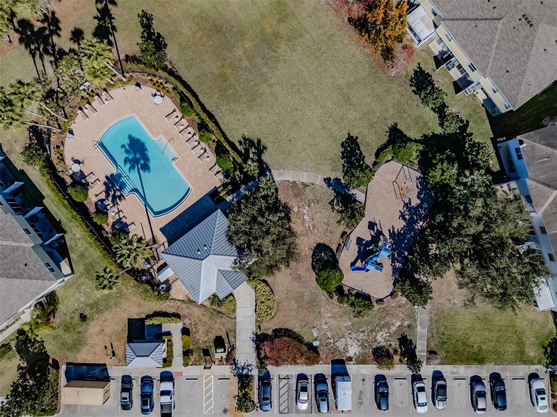 4734 White Sanderling Ct Court Tampa FL 33619