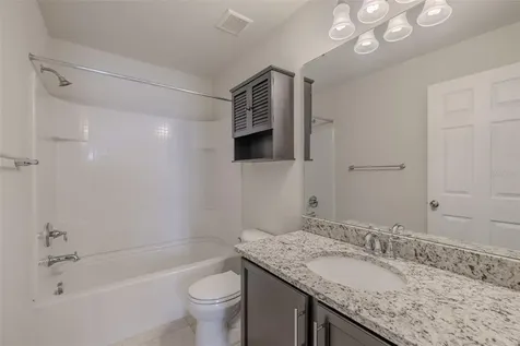4734 White Sanderling Ct Court Tampa FL 33619