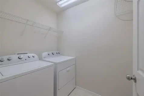 4734 White Sanderling Ct Court Tampa FL 33619