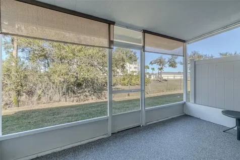 4734 White Sanderling Ct Court Tampa FL 33619