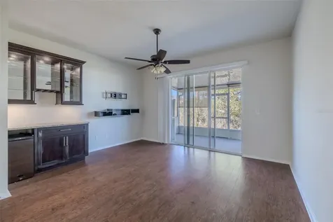 4734 White Sanderling Ct Court Tampa FL 33619