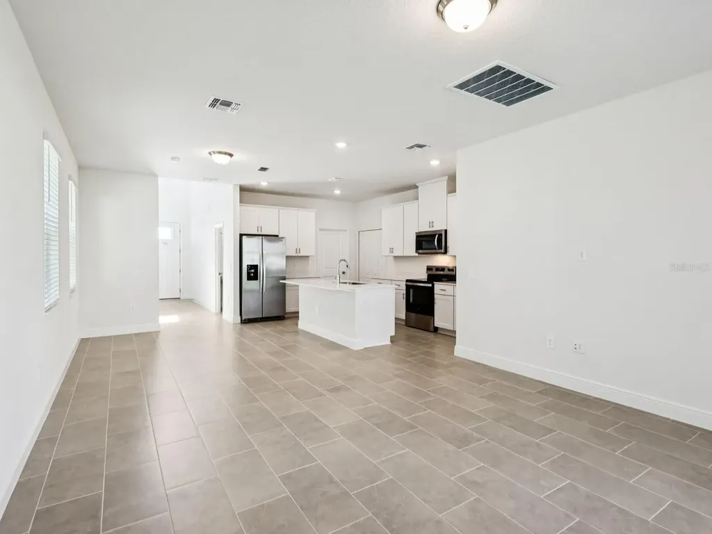 2273 Hen Minneola FL 34715