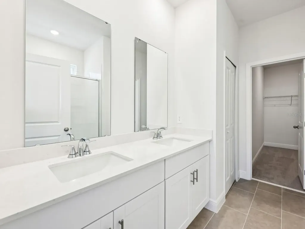 2273 Hen Minneola FL 34715