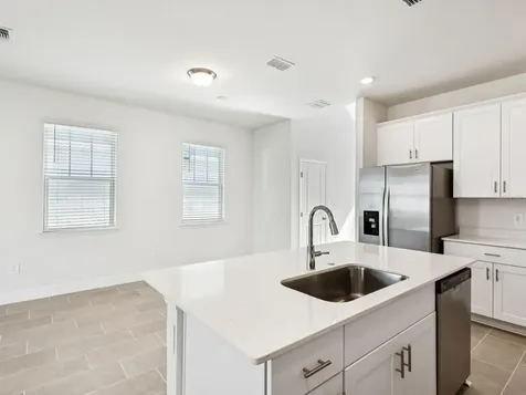 2273 Hen Minneola FL 34715