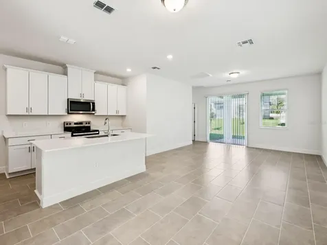 2273 Hen Minneola FL 34715