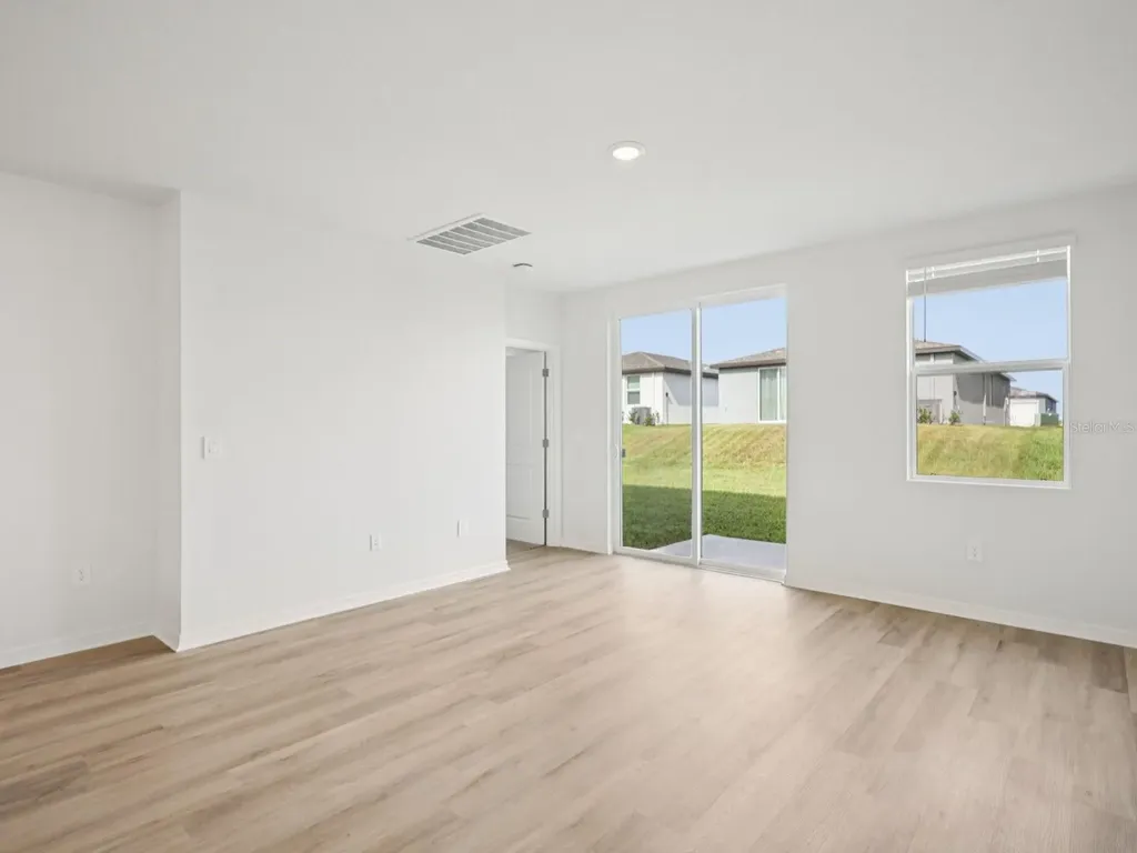 1749 Brekey Way Zephyrhills FL 33541