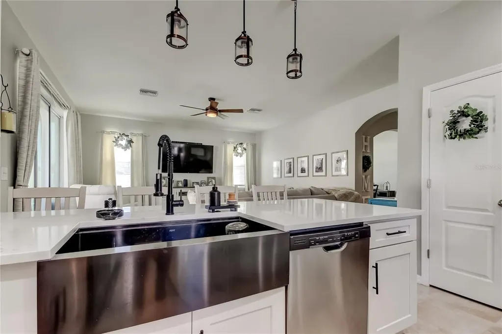 5647 Fisher Glen Loop Wesley Chapel FL 33545