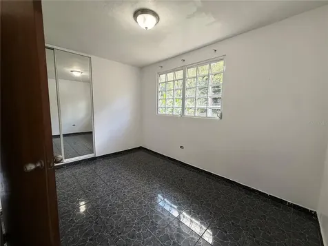 Km 4.9 Pr 175 Caguas PR 00725