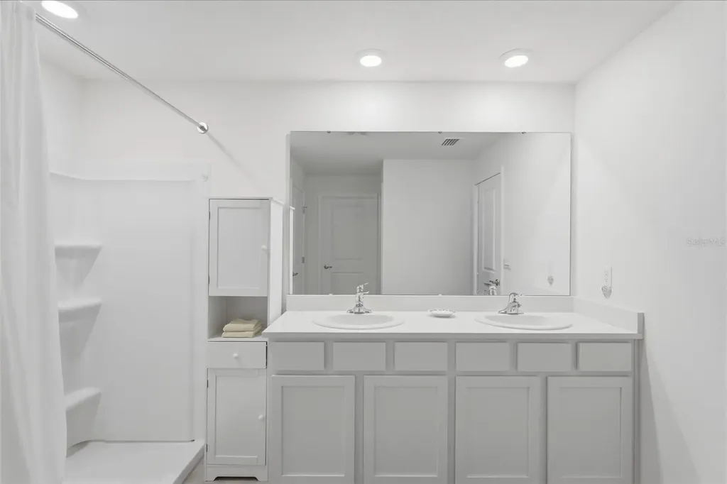 3223 Evenmore Way Wildwood FL 34785
