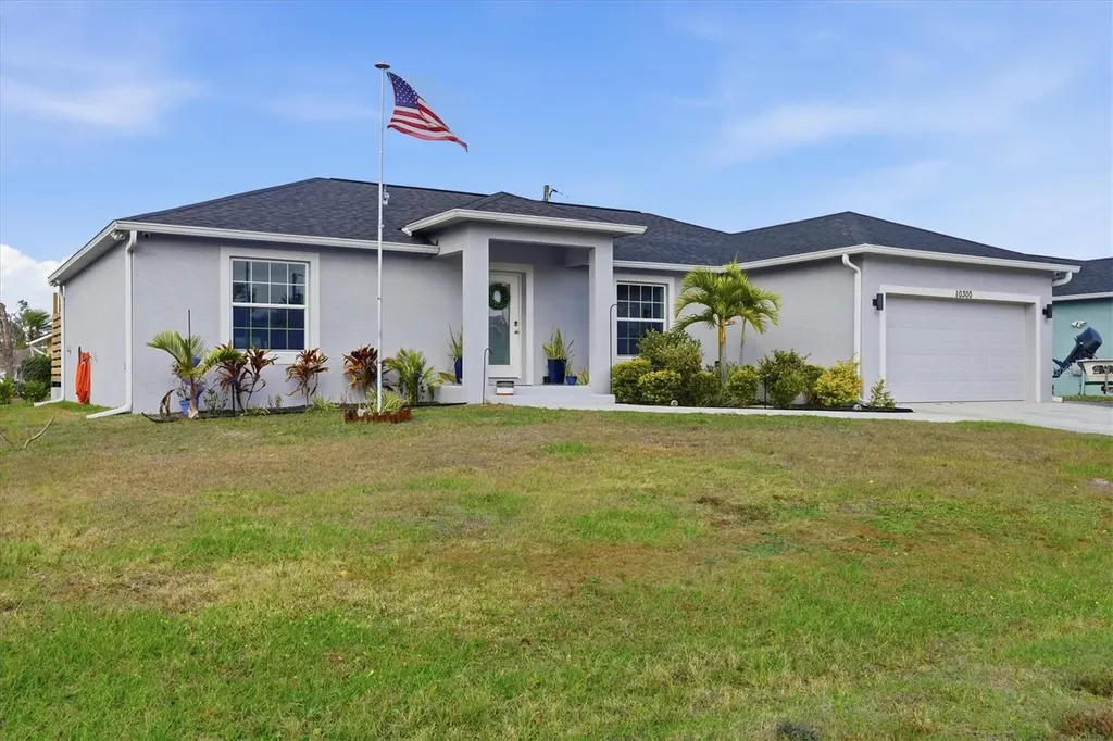 10300 Sandrift Avenue Englewood FL 34224