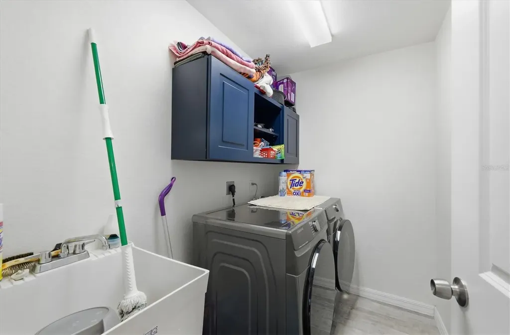 10300 Sandrift Avenue Englewood FL 34224