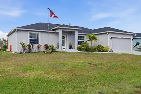 10300 Sandrift Avenue Englewood FL 34224