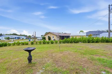 10300 Sandrift Avenue Englewood FL 34224