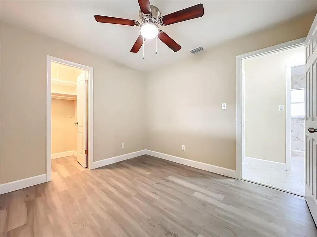 4052 Castlegate Drive Orlando FL 32839
