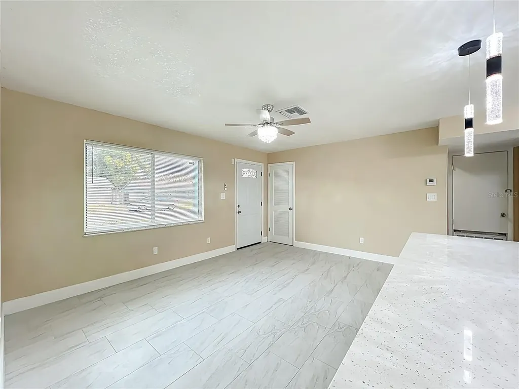 4052 Castlegate Drive Orlando FL 32839