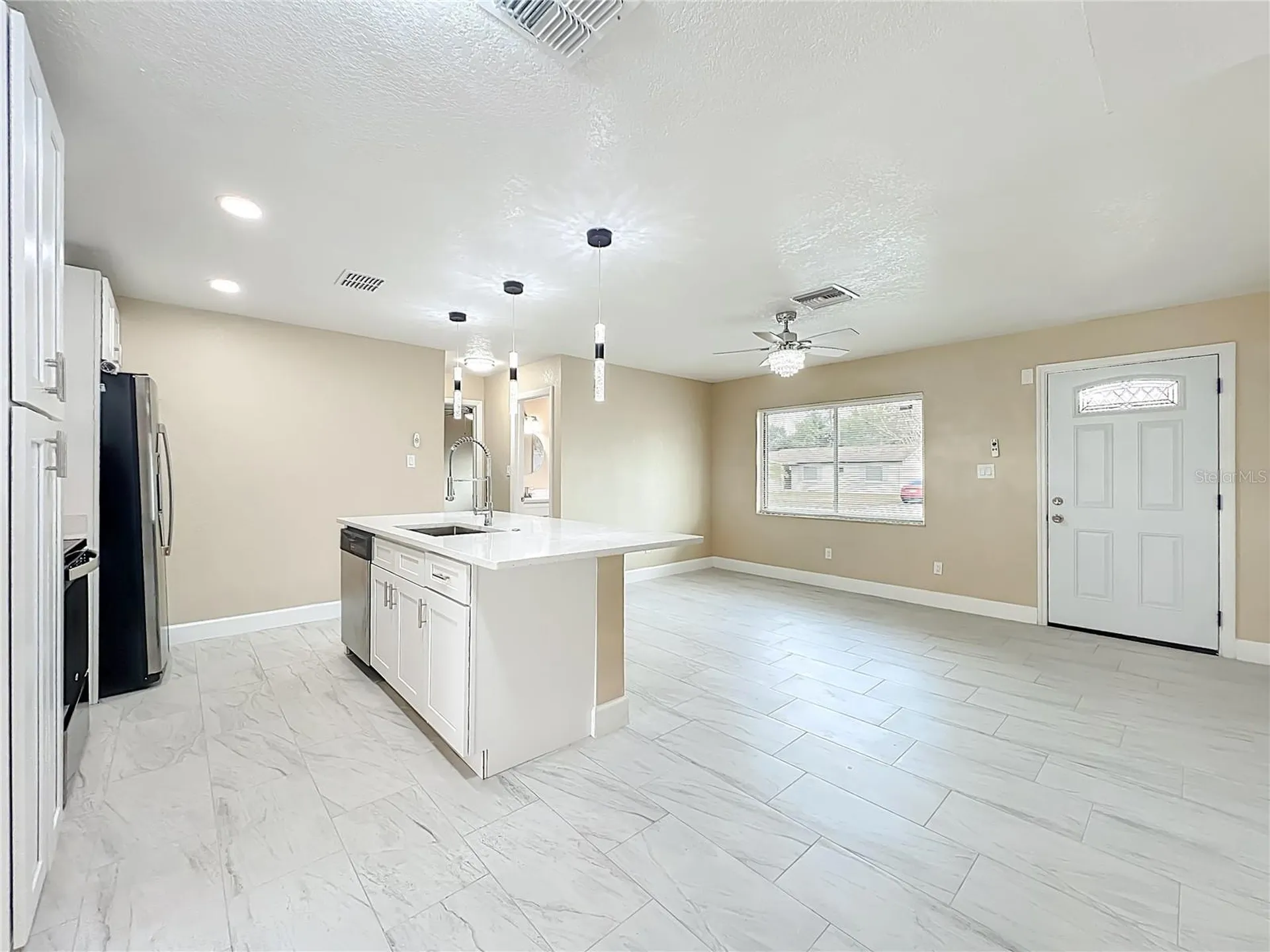 4052 Castlegate Drive Orlando FL 32839