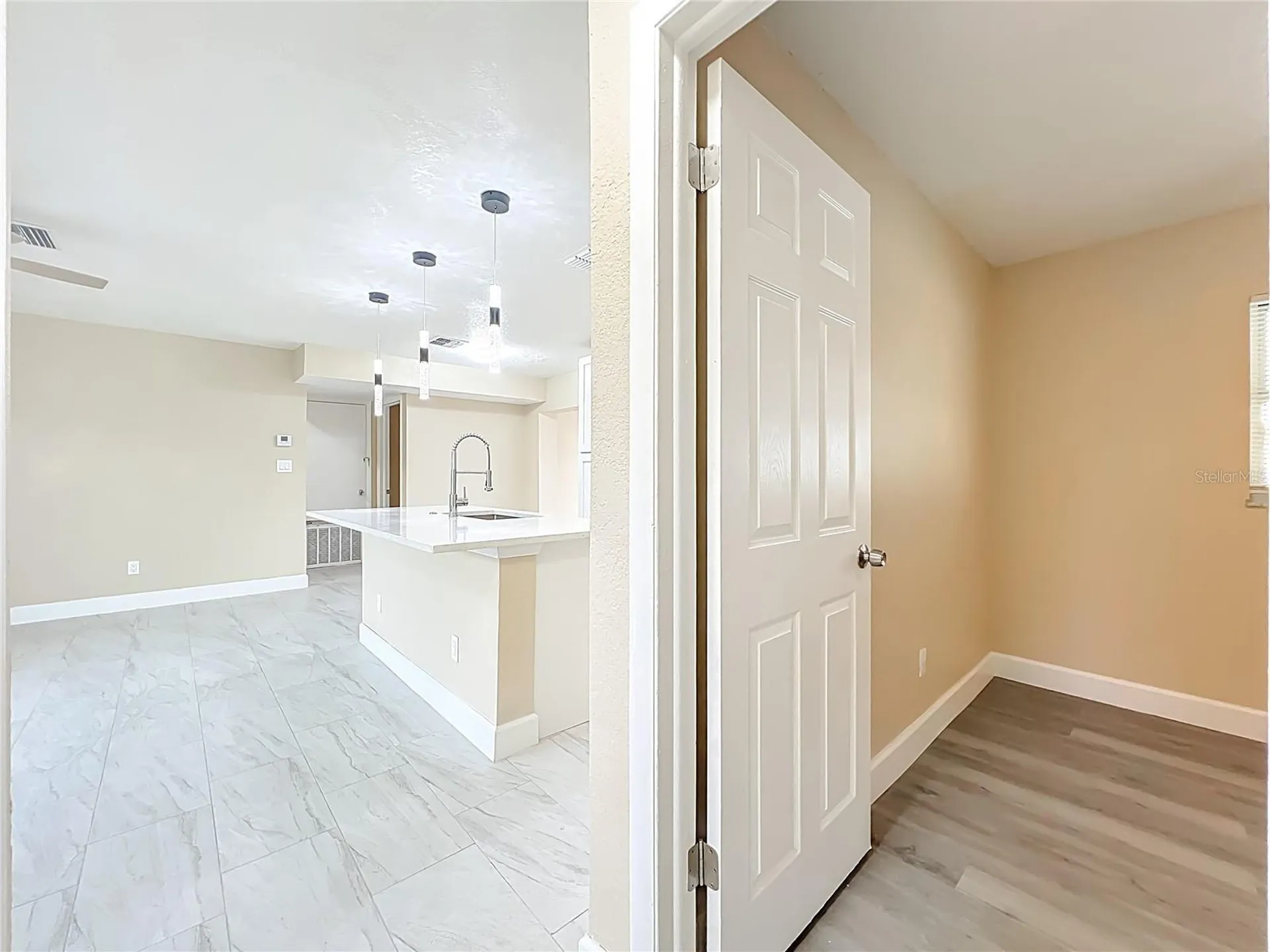4052 Castlegate Drive Orlando FL 32839