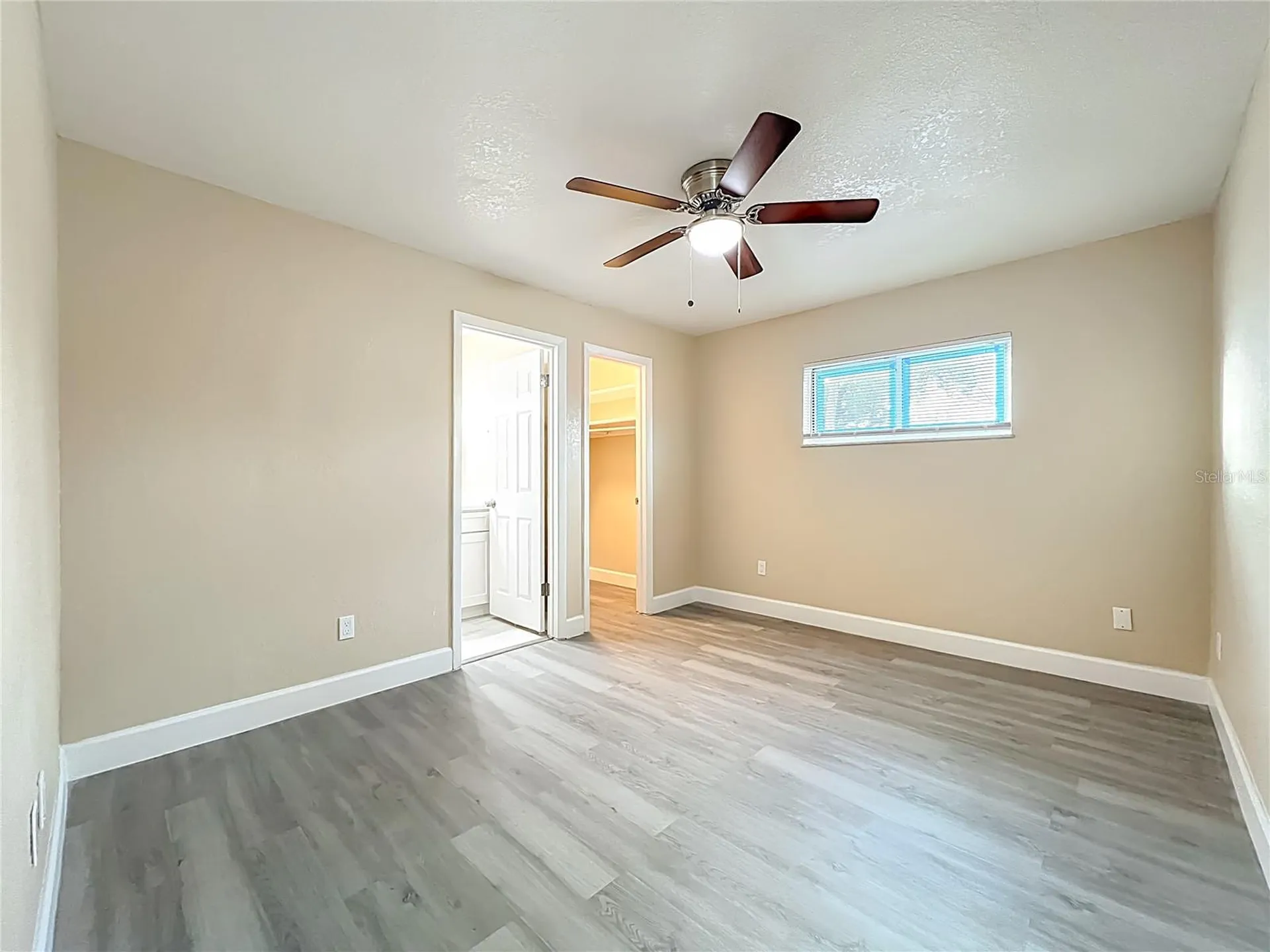 4052 Castlegate Drive Orlando FL 32839