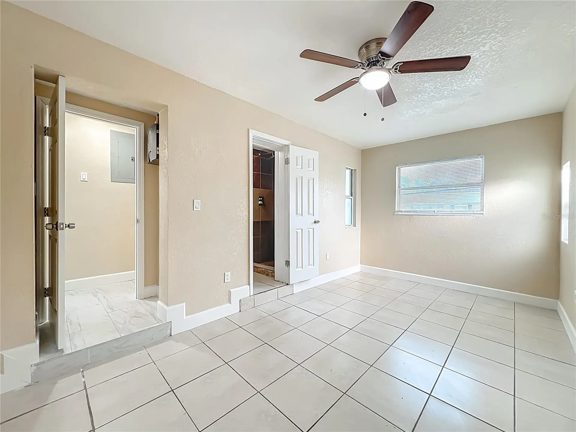 4052 Castlegate Drive Orlando FL 32839