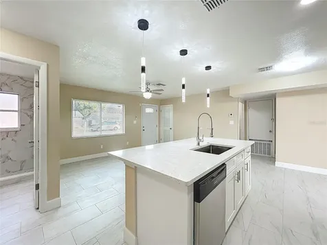 4052 Castlegate Drive Orlando FL 32839