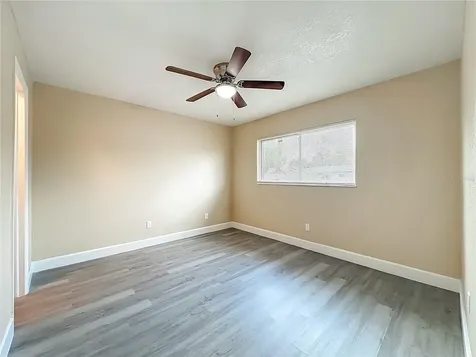4052 Castlegate Drive Orlando FL 32839