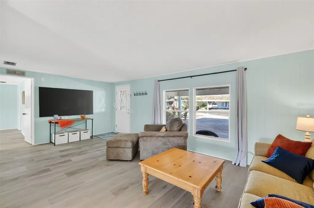 1050 Shawn Court Tavares FL 32778