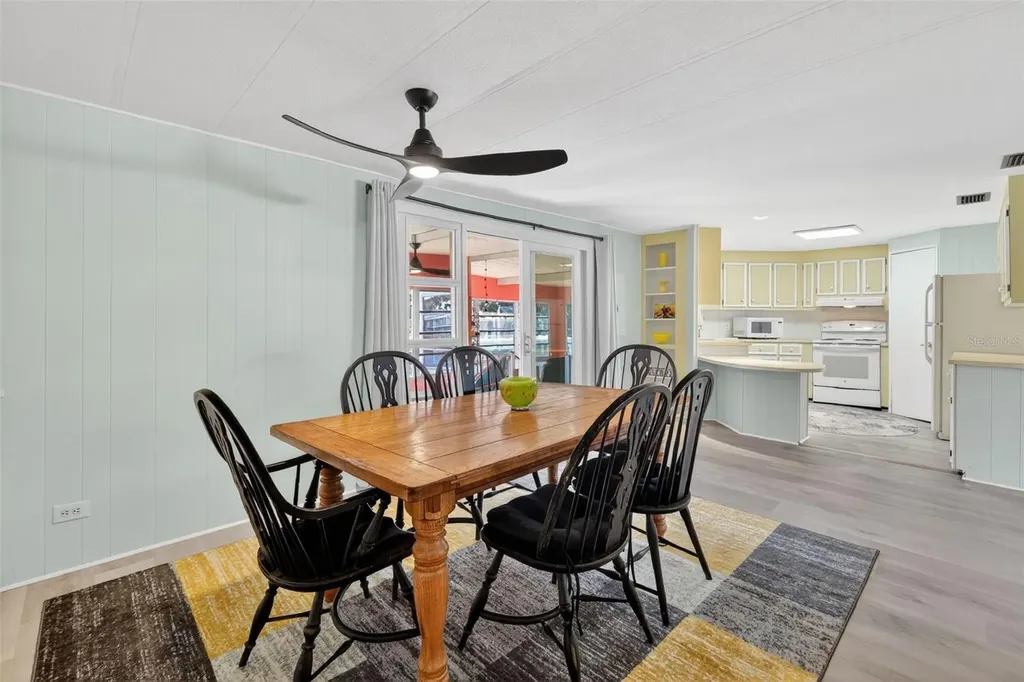 1050 Shawn Court Tavares FL 32778