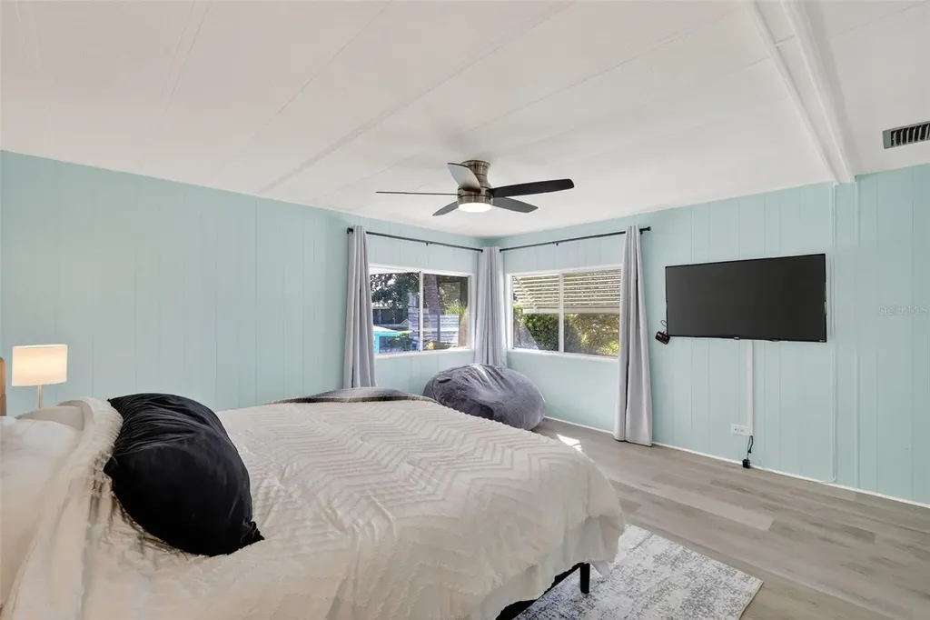 1050 Shawn Court Tavares FL 32778