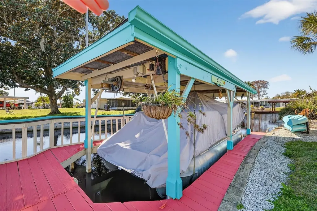 1050 Shawn Court Tavares FL 32778