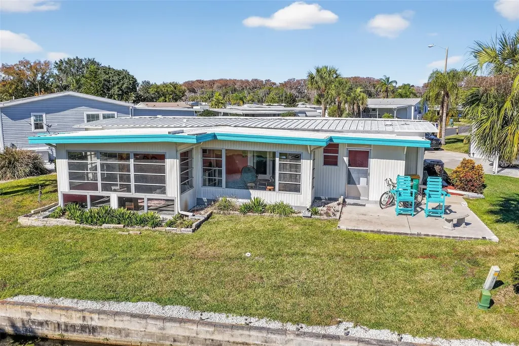 1050 Shawn Court Tavares FL 32778