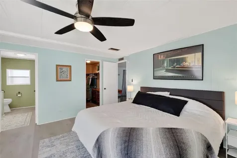 1050 Shawn Court Tavares FL 32778