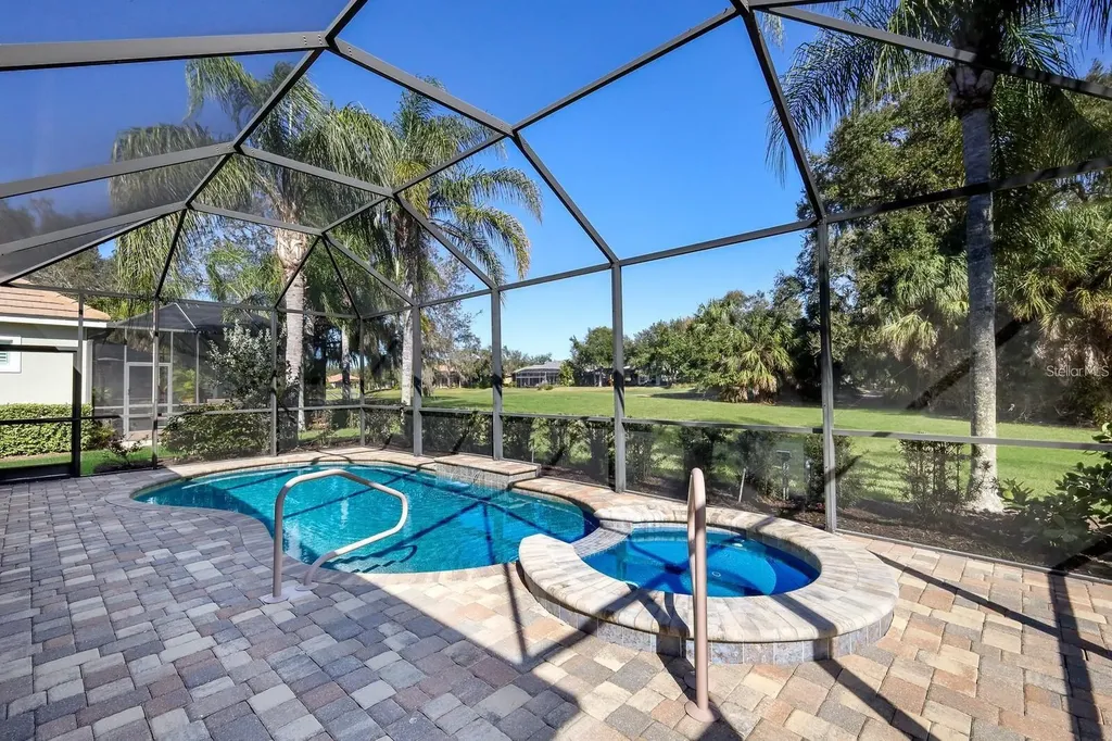 12204 Thornhill Court Lakewood Ranch FL 34202