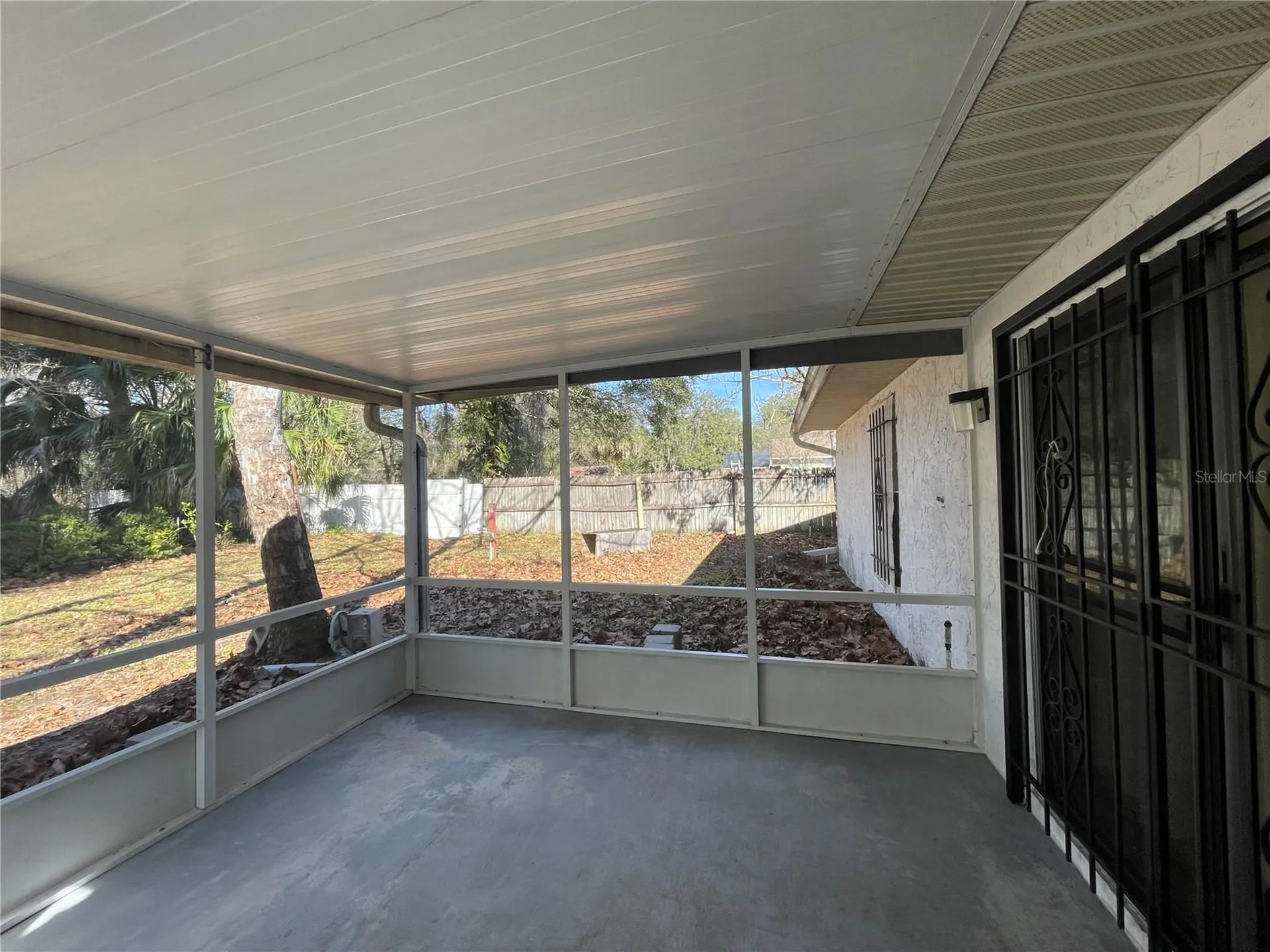 1612 S High Street Deland FL 32720