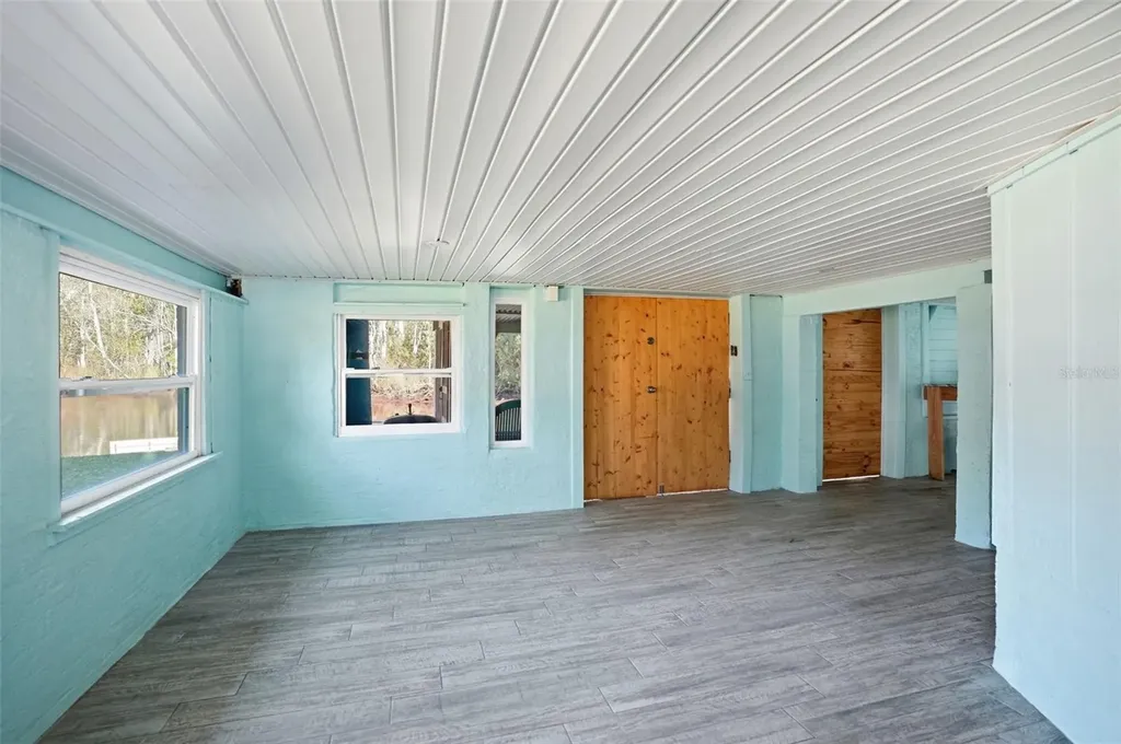 7266 Tropical Drive Weeki Wachee FL 34607