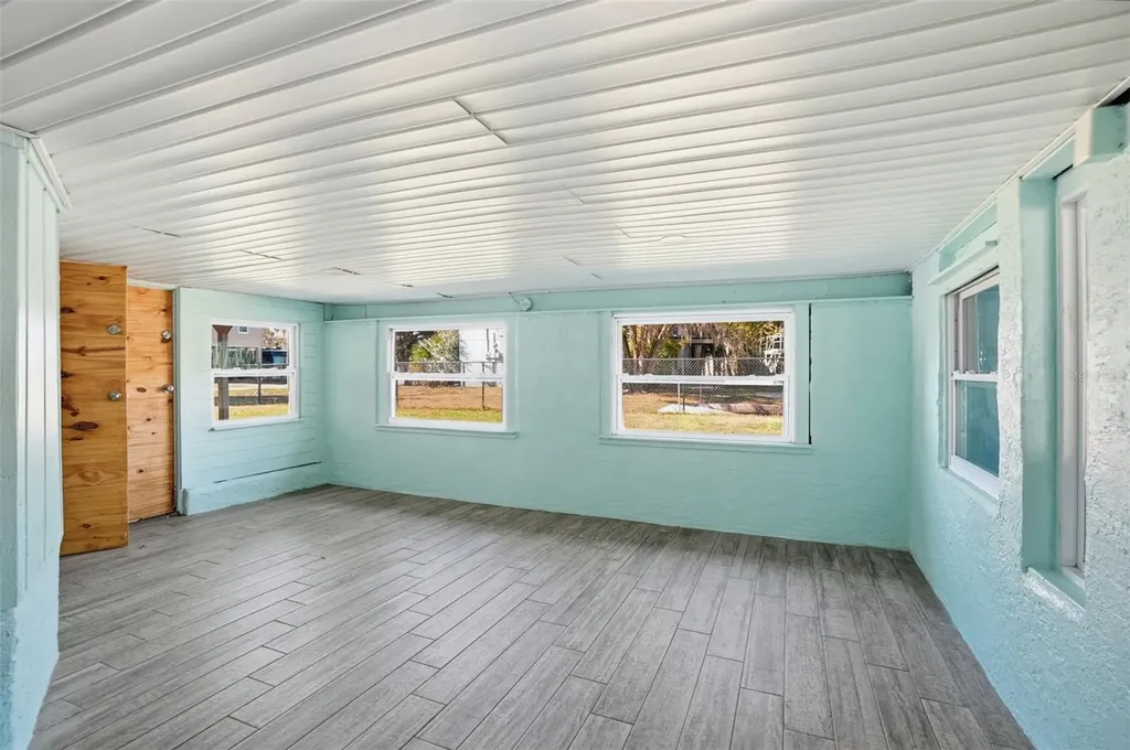 7266 Tropical Drive Weeki Wachee FL 34607