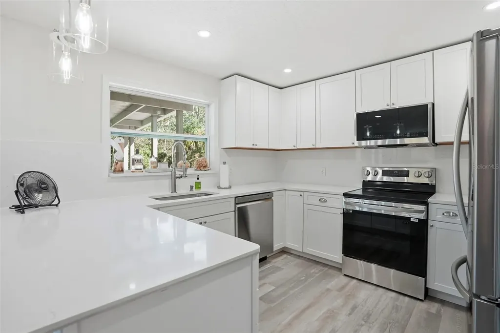 7266 Tropical Drive Weeki Wachee FL 34607