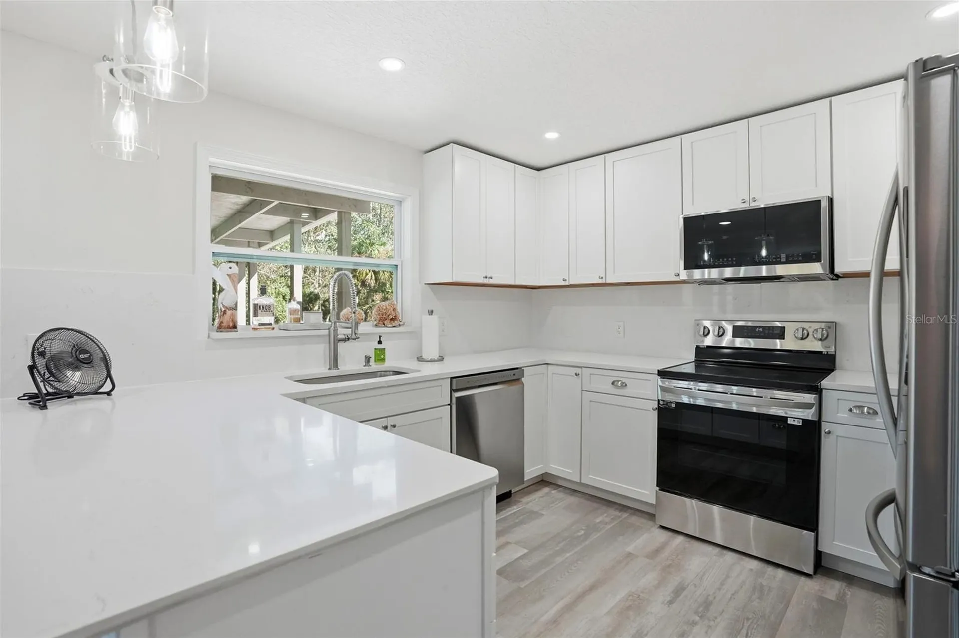 7266 Tropical Drive Weeki Wachee FL 34607