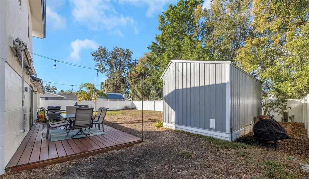 1008 Greenleaf Way Tarpon Springs FL 34689
